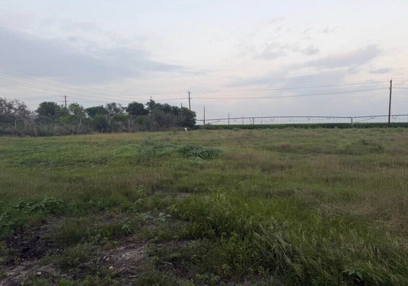 Building Photo - 382 Co Rd 366