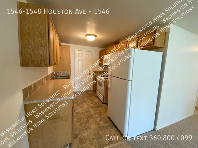 Building Photo - 1546-1548 Houston Ave-1546