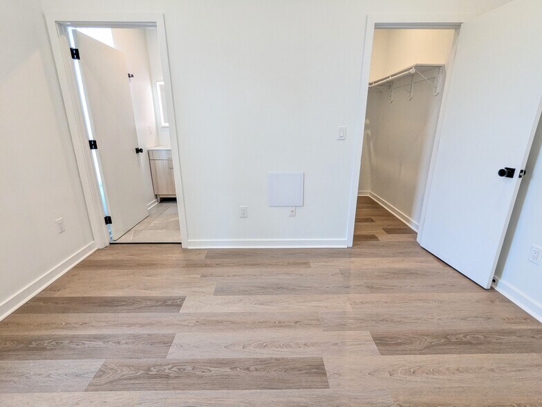 Building Photo - 1503 N Stillman St