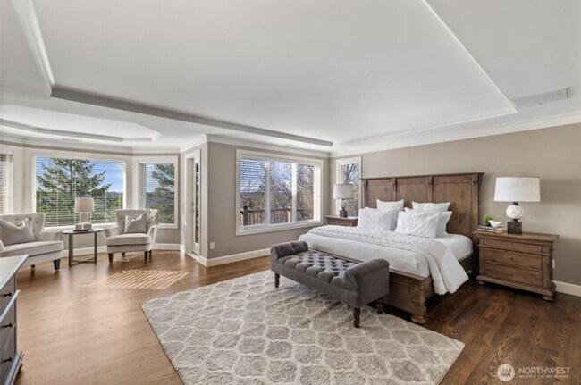 Building Photo - Luxury Living in sought after Sterling Woods