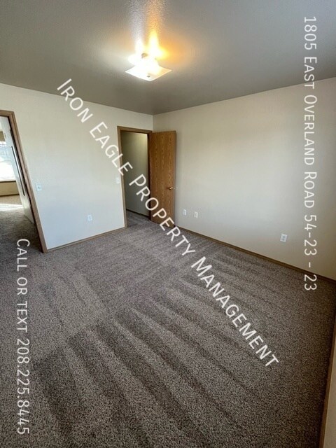 Building Photo - 1805 E Overland Rd