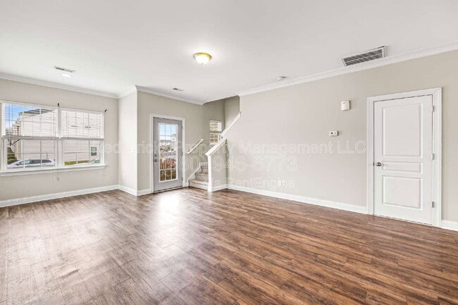 Building Photo - 3667 Ascott Commons Ln SW