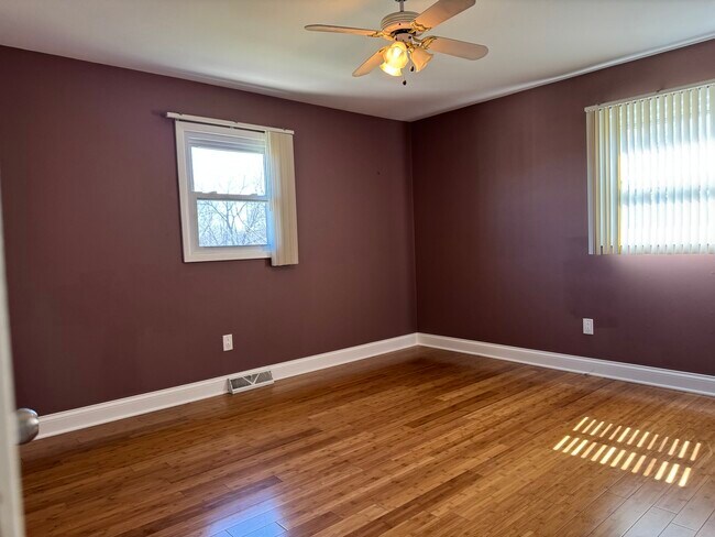 Building Photo - 16035 S Parker Rd