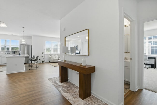 Building Photo - 1728 Vankar Dr