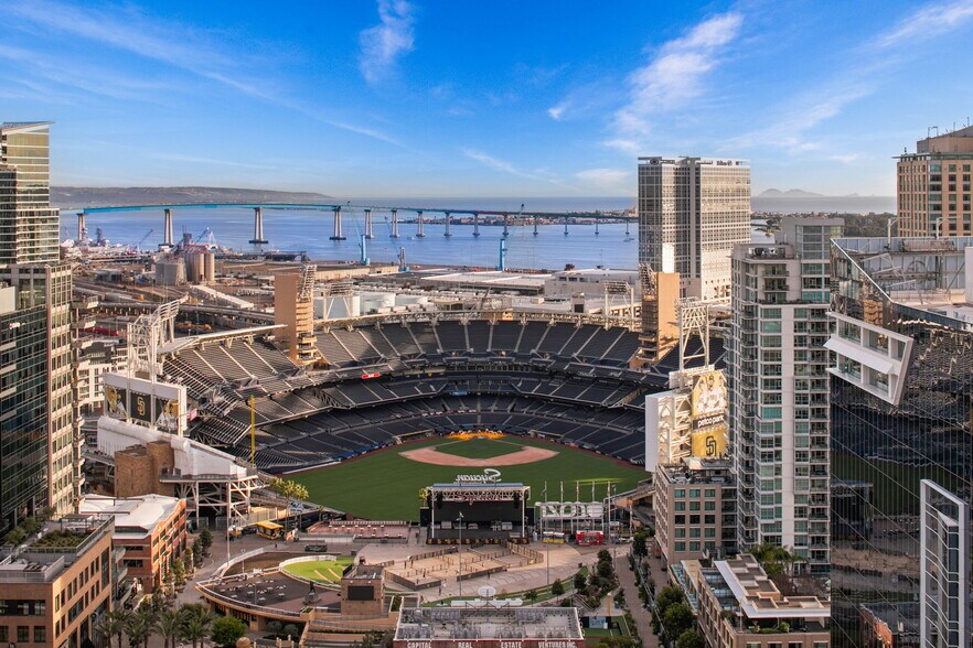 Building Photo - 800 The Mark Ln