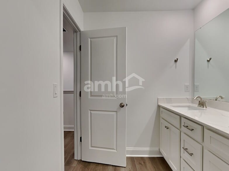 Building Photo - 168 Portside Pk Dr