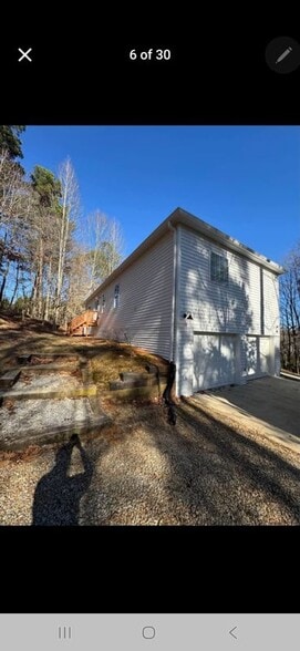 Building Photo - 3910 Maple Wood Trail