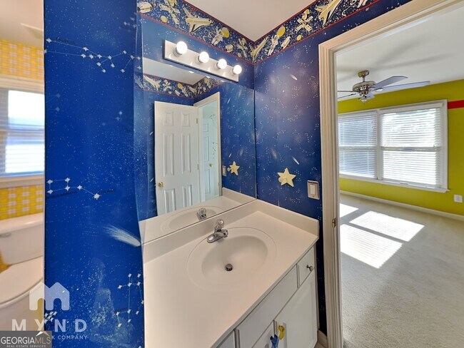 Building Photo - 12515 Magnolia Cir