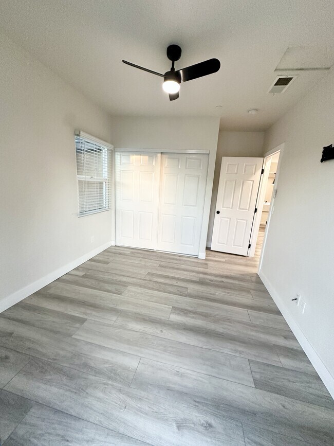 Building Photo - 2315 Tavern Rd