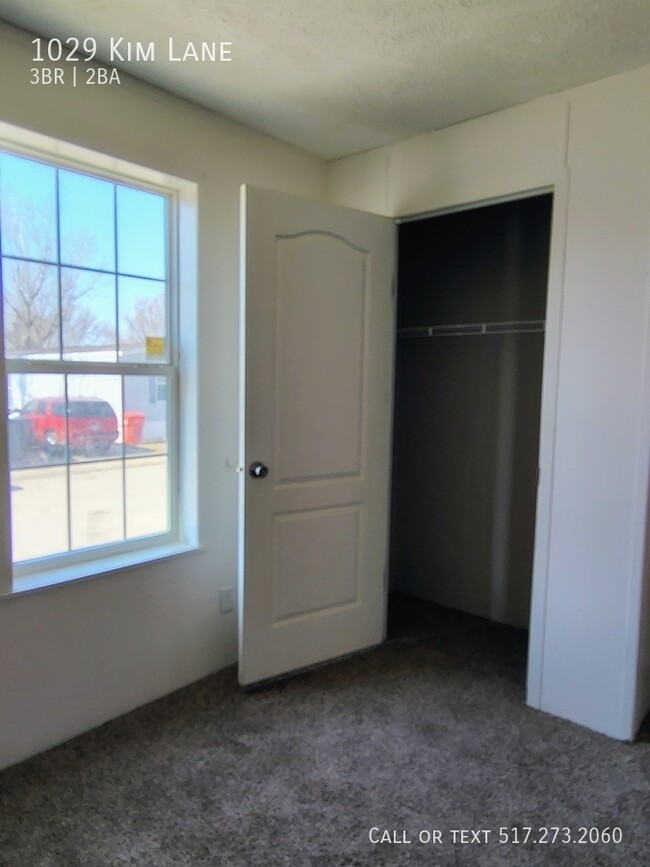Building Photo - 1029 Kim Ln