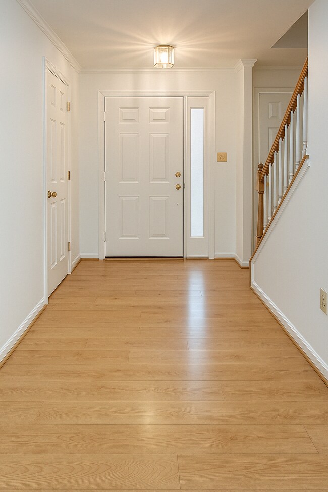 Building Photo - 1585 Pinewind Dr