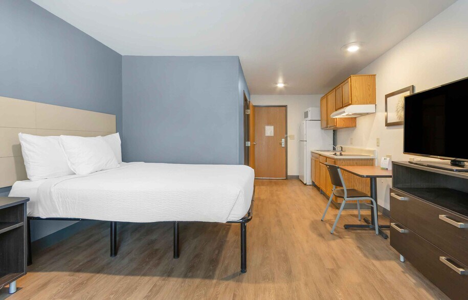 Building Photo - Furnished Studio-Charleston - North Charleston - I-526