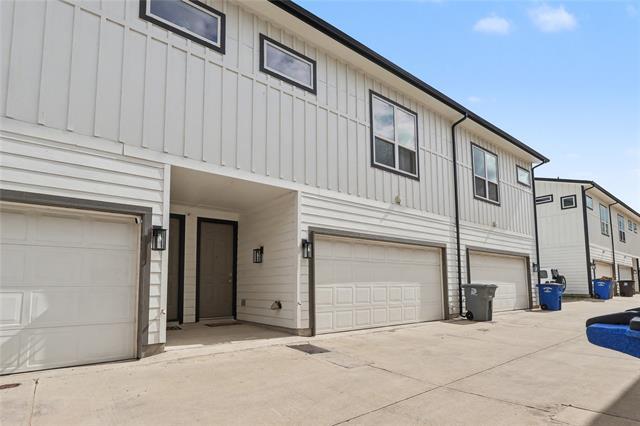 Building Photo - 2116 Shea Rd