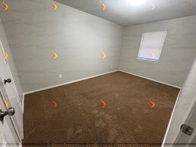Building Photo - NOW LEASING : 3 Bed 2.5 Bath Townhouses