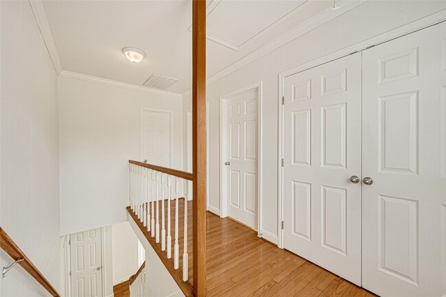 Building Photo - 4390 Harvest Ln
