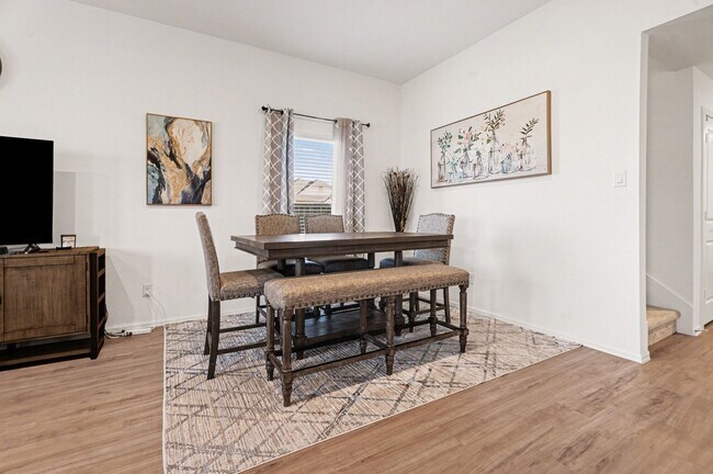 Building Photo - 9502 Brookside Point Dr