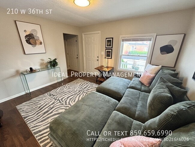 Building Photo - 210 W 36th St