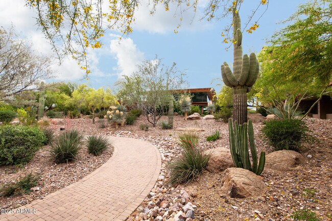 Building Photo - 11875 W Lone Tree Trail