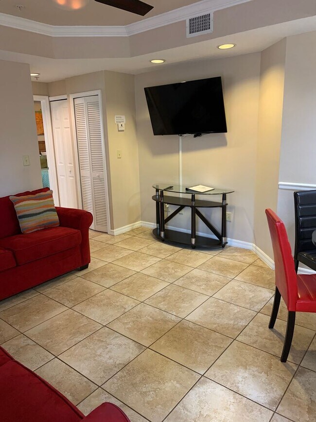 Building Photo - 2777 N Poinciana Blvd