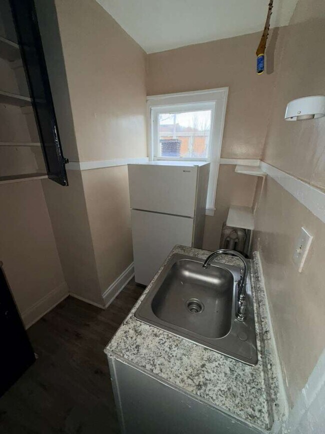 Building Photo - 1801 Stanwood Rd