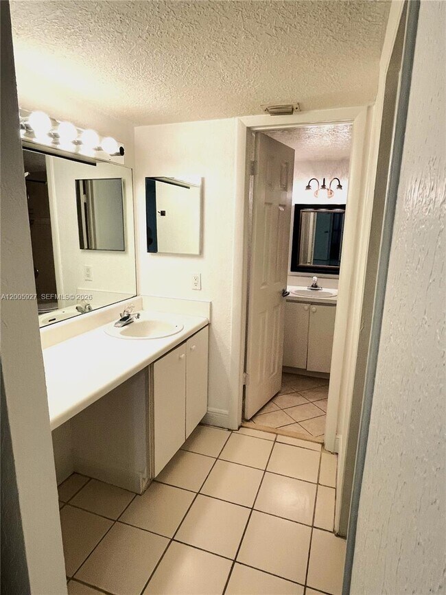 Building Photo - 1100 Constitution Dr