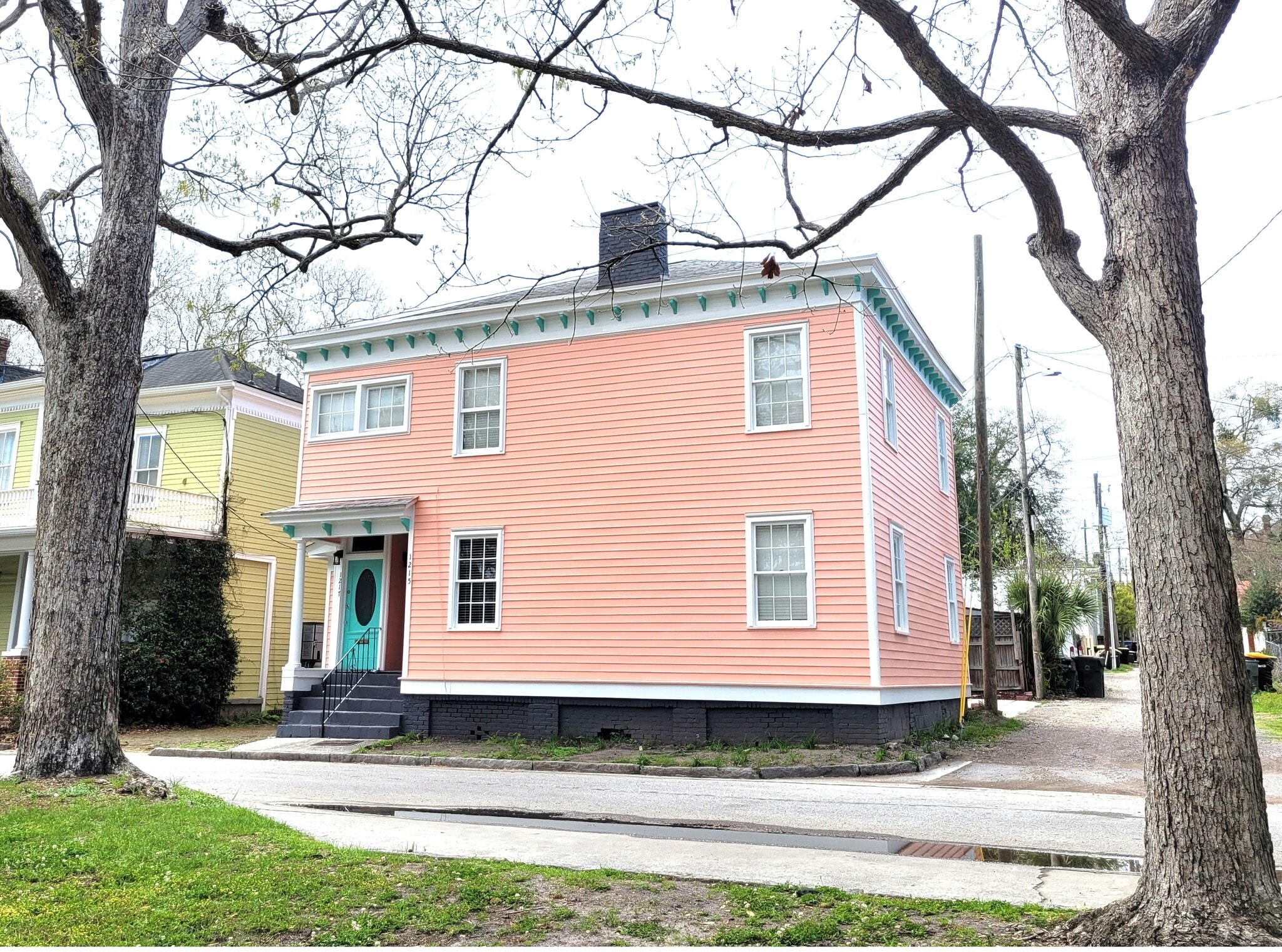 Java Place Duplex - 1215 Java Pl