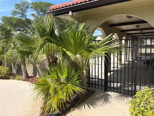 Building Photo - 6262 142nd Ave N