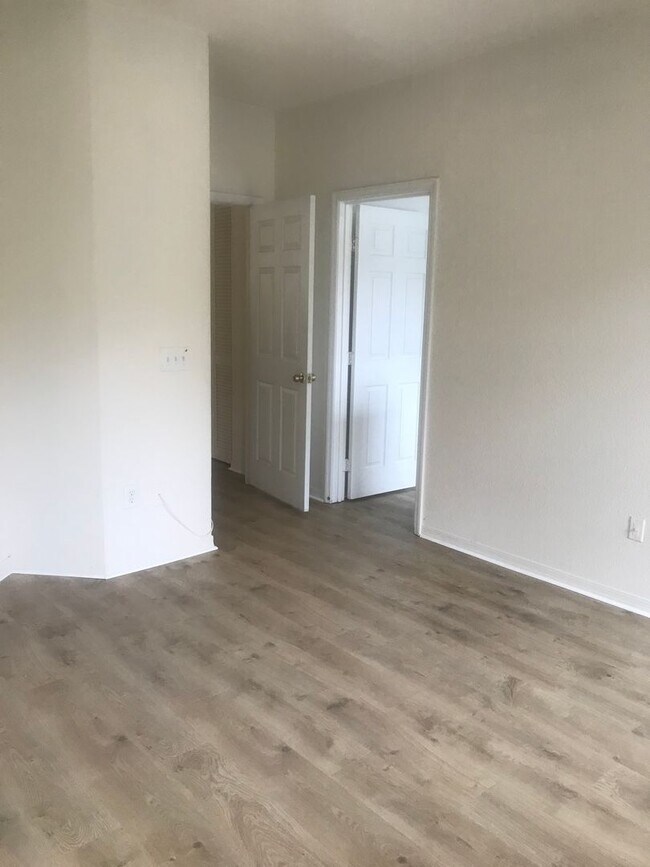 Building Photo - 3615CR#622(100)