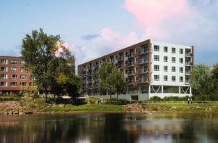 Building Photo - Riverrun Apartments