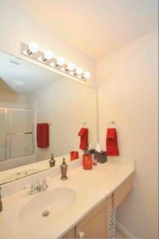 Building Photo - 9008 Gainsborough Dr