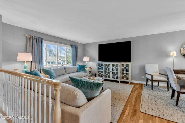 Building Photo - 2412 Homestead Ave