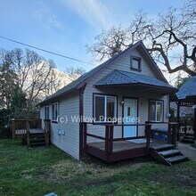 Building Photo - Quaint Two Bedroom in Lakewood