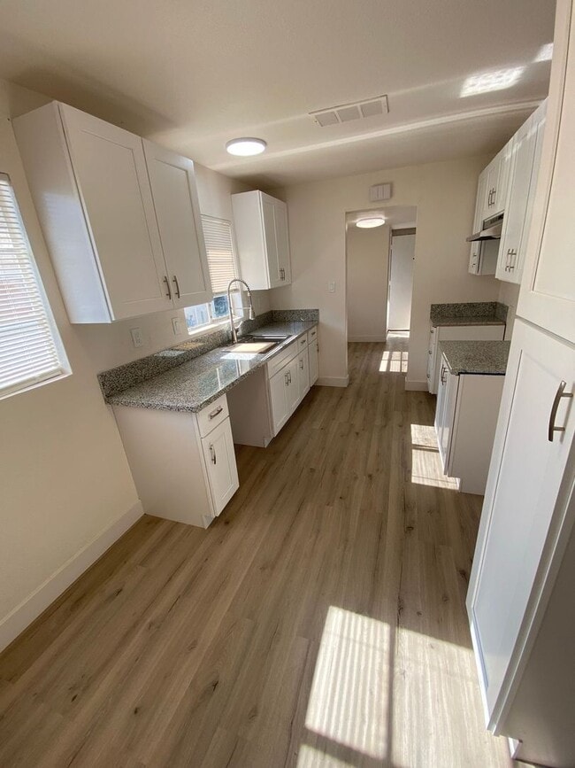 Building Photo - 1815 Talisman Dr