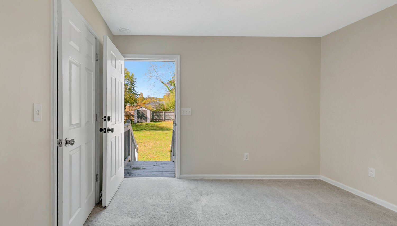 Building Photo - 1549 Cora Dr