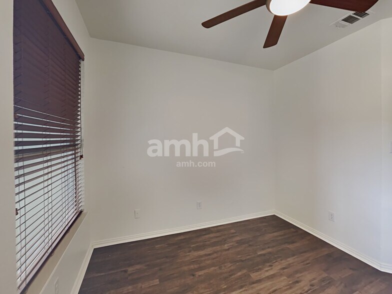 Building Photo - 5436 Pecan Creek Cir