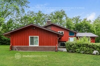 Building Photo - 4913 Lakeshore Dr