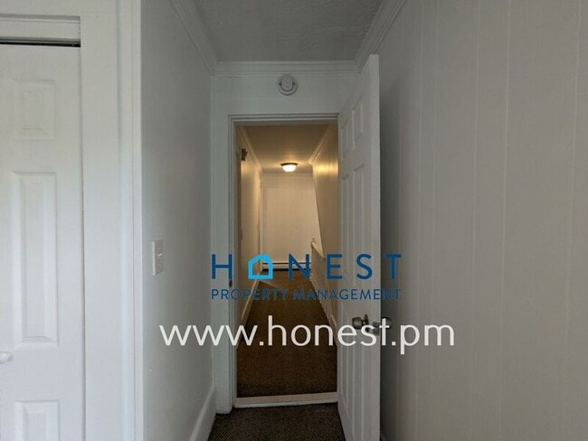 Building Photo - 41 Windsor St