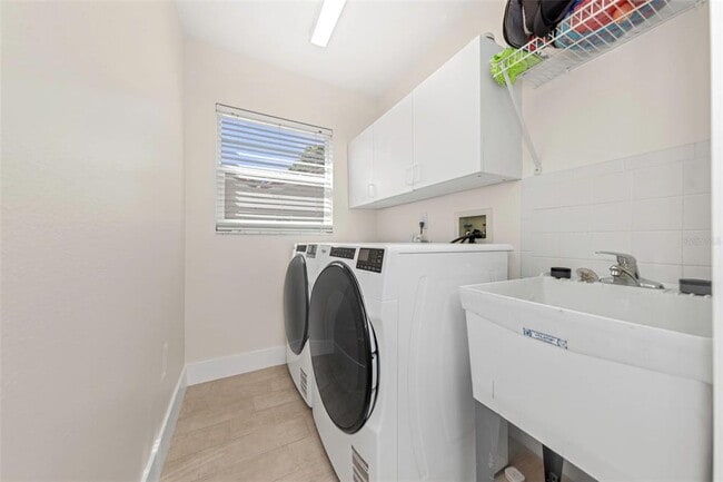 Building Photo - 3838 Muirfield Ct