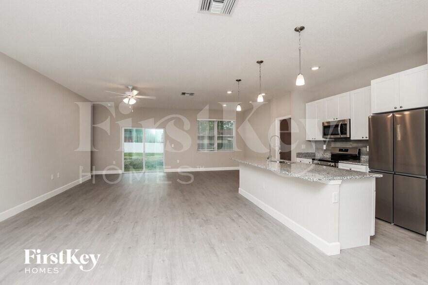 Building Photo - 1157 Palo Alto St SE