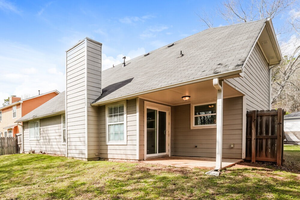 Building Photo - 1959 Corners Cir