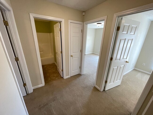 Building Photo - Rolling Ridge Home For Rent