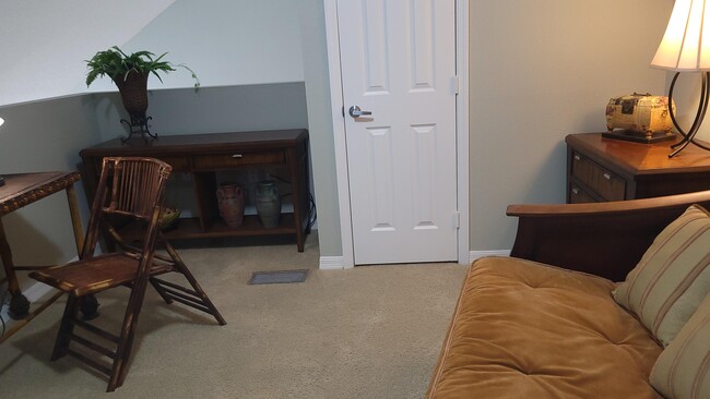 Building Photo - 4270 Calinda Ln