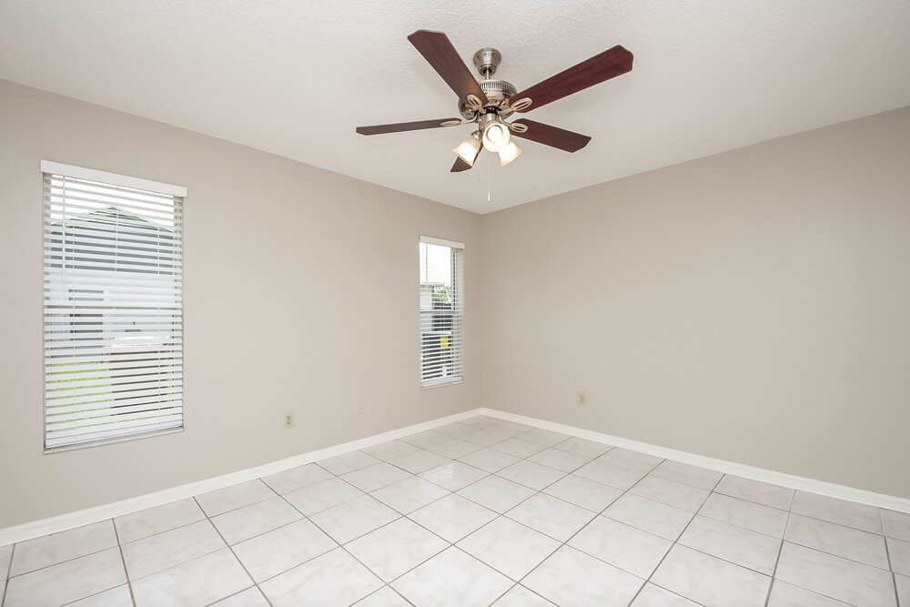 Building Photo - 208 Red Maple Dr
