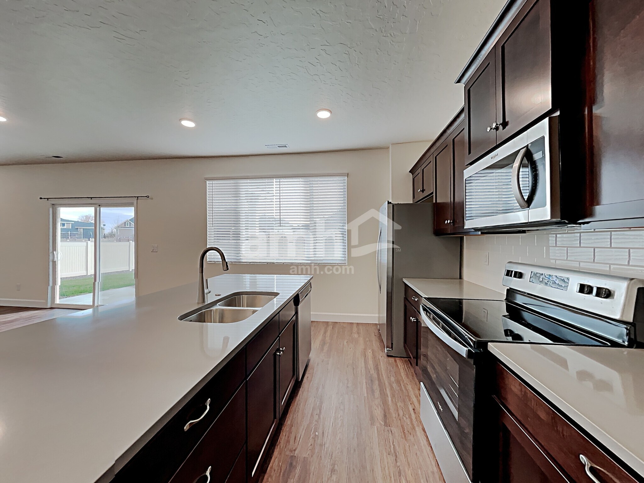 Building Photo - 9415 W Chino St