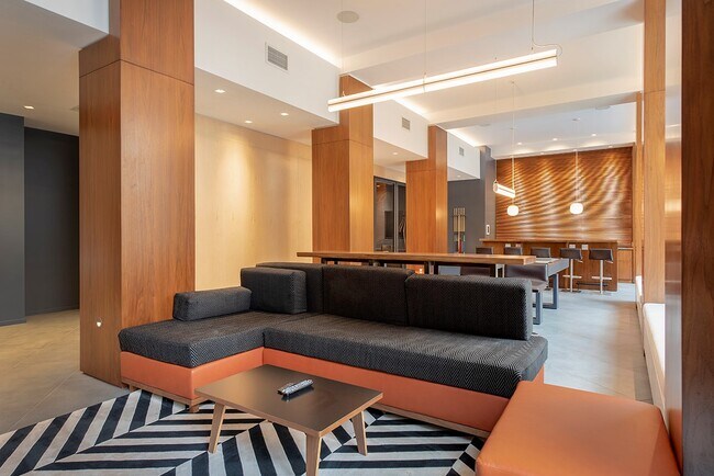 Interior Photo - 250 E Houston