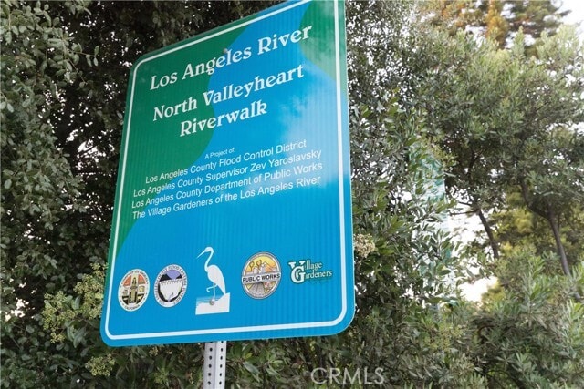 Building Photo - 13139 Valleyheart Dr