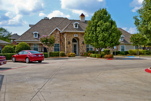 Building Photo - Bachon Townhomes