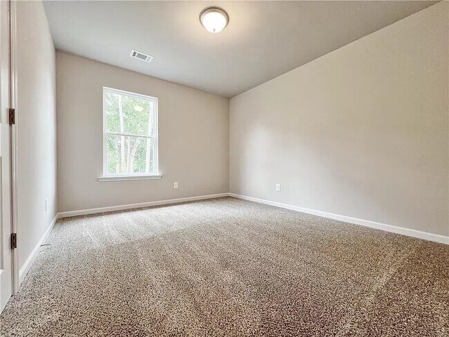 Building Photo - 1446 Fern Ridge Ln
