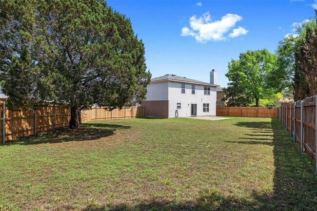 Building Photo - 1809 Vanderhill Cove