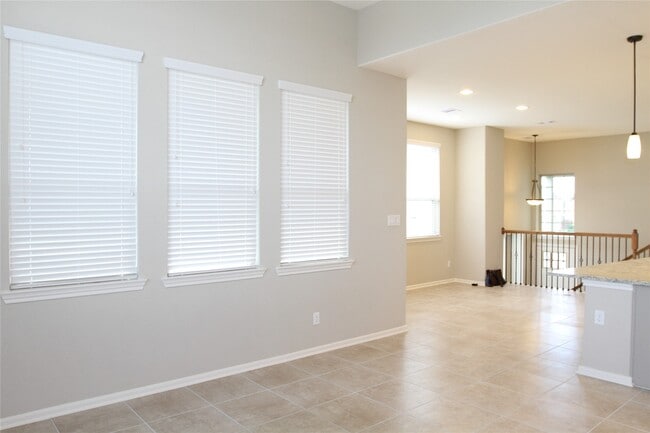 Building Photo - 12102 La Strada St